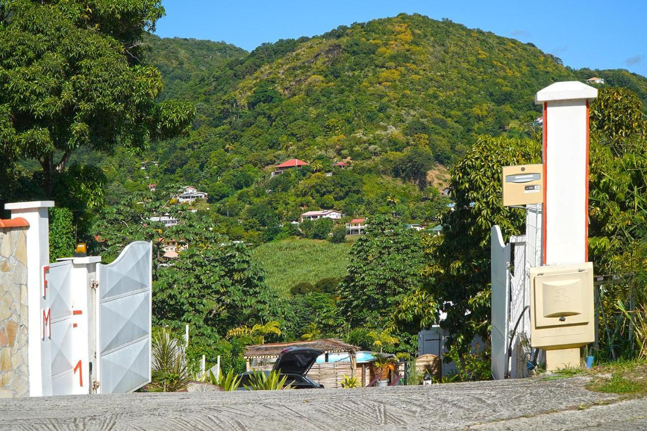 Residence Flores De Maria Le Marin Bagian luar foto