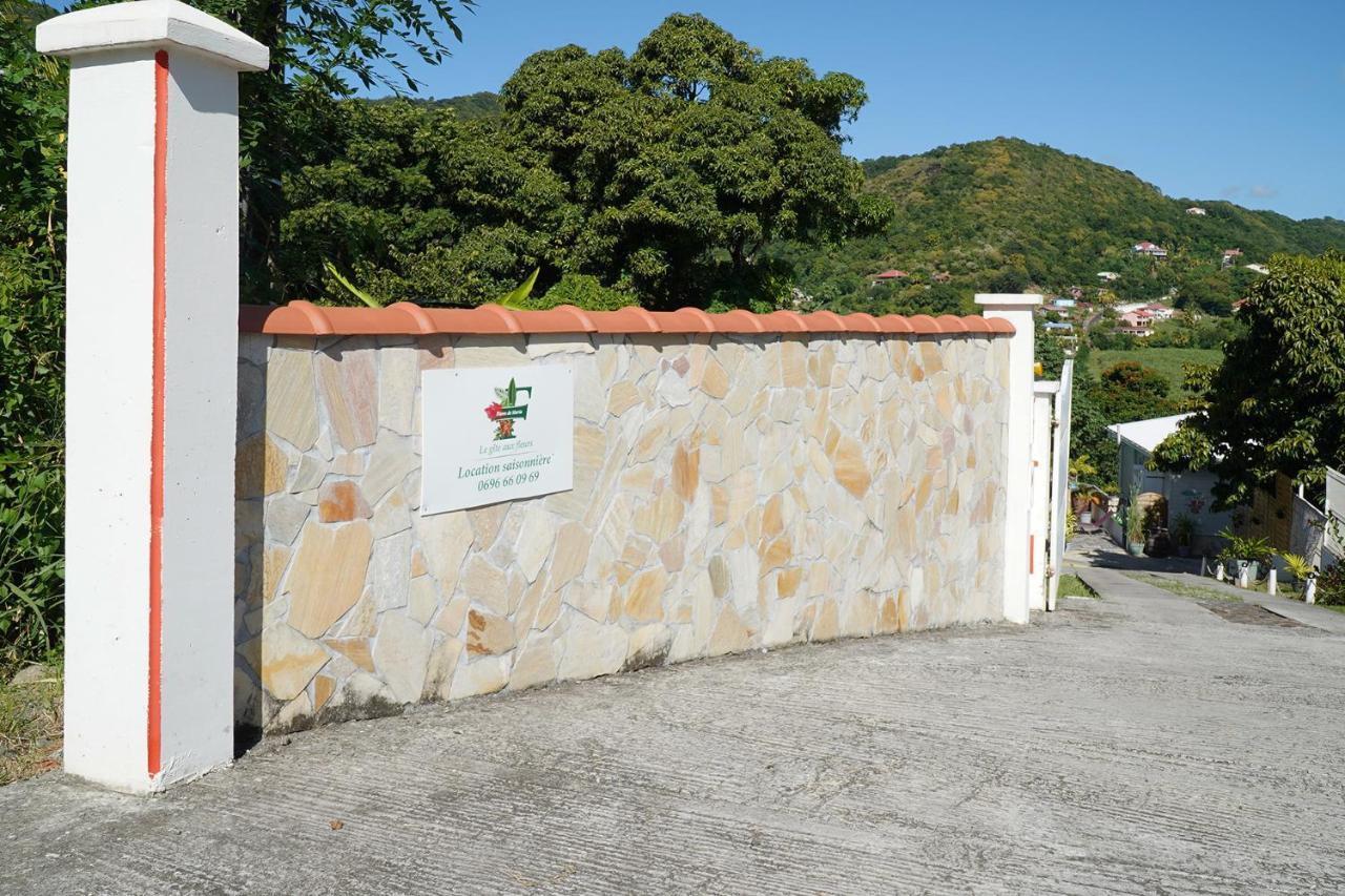 Residence Flores De Maria Le Marin Bagian luar foto